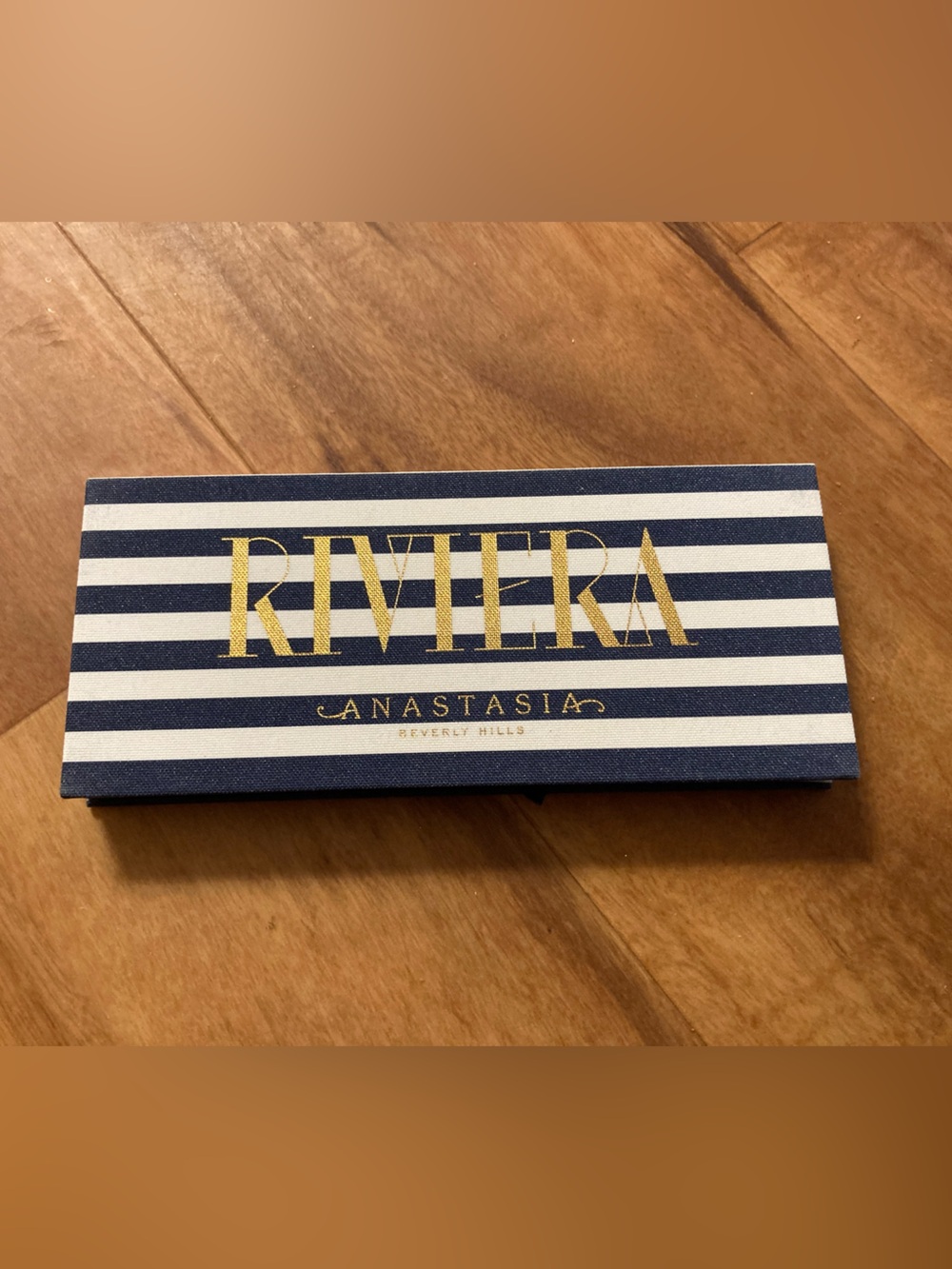 ANASTASIA BEVERLY HILLS ‘Riviera’ Eyeshadow Palette - 14 shades - Picture 13 of 15